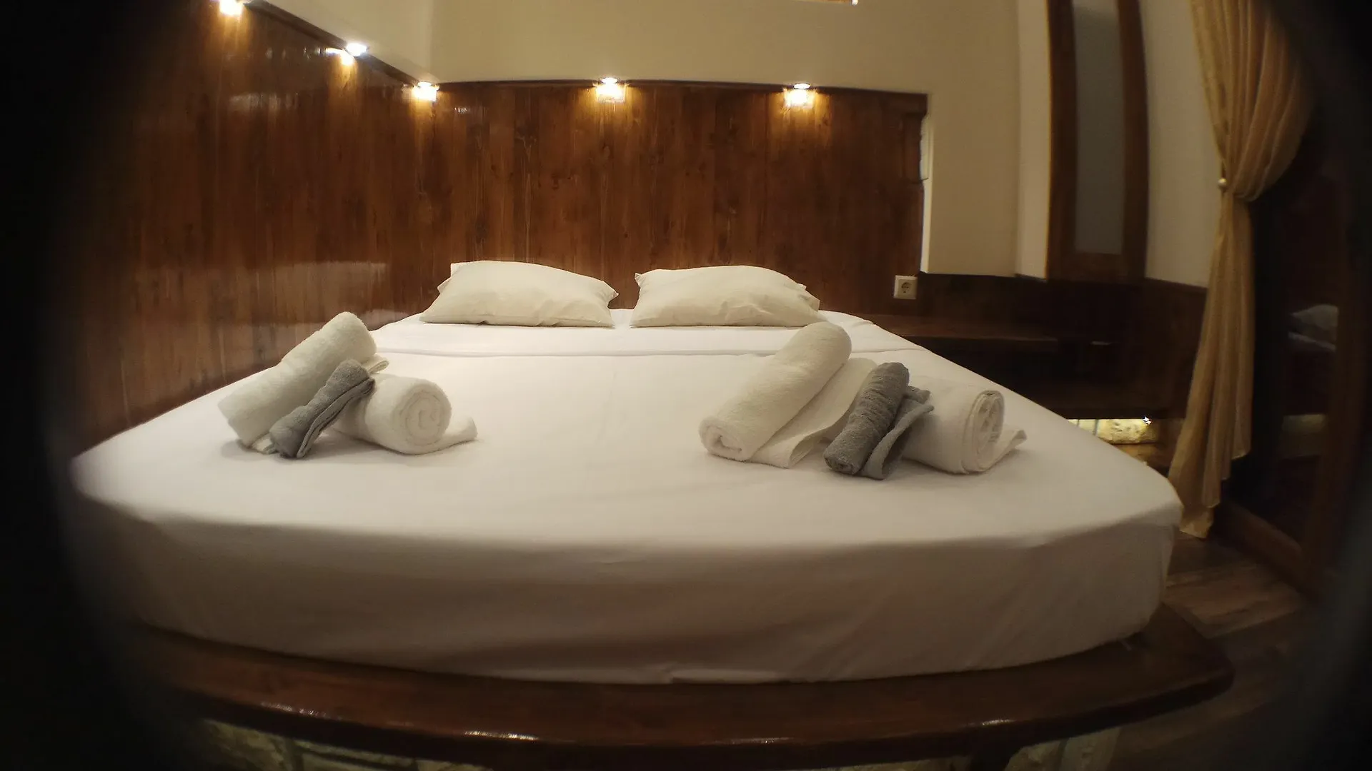 Apartment Arxontiko Luxury Room Agia Paraskevi  Greece
