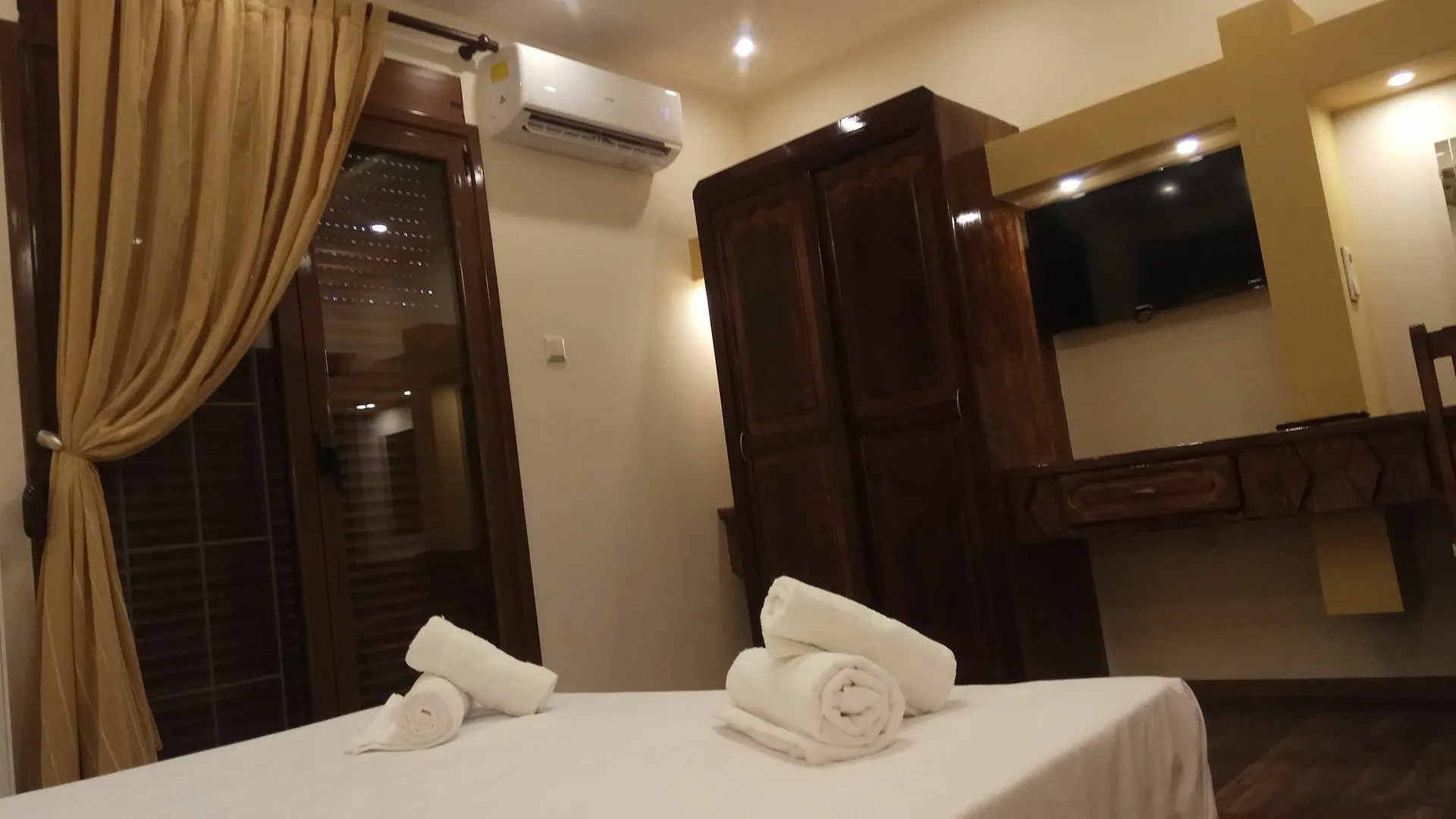 Arxontiko Luxury Room Agia Paraskevi  0*, Agia Paraskevi (Thessaloniki) Greece